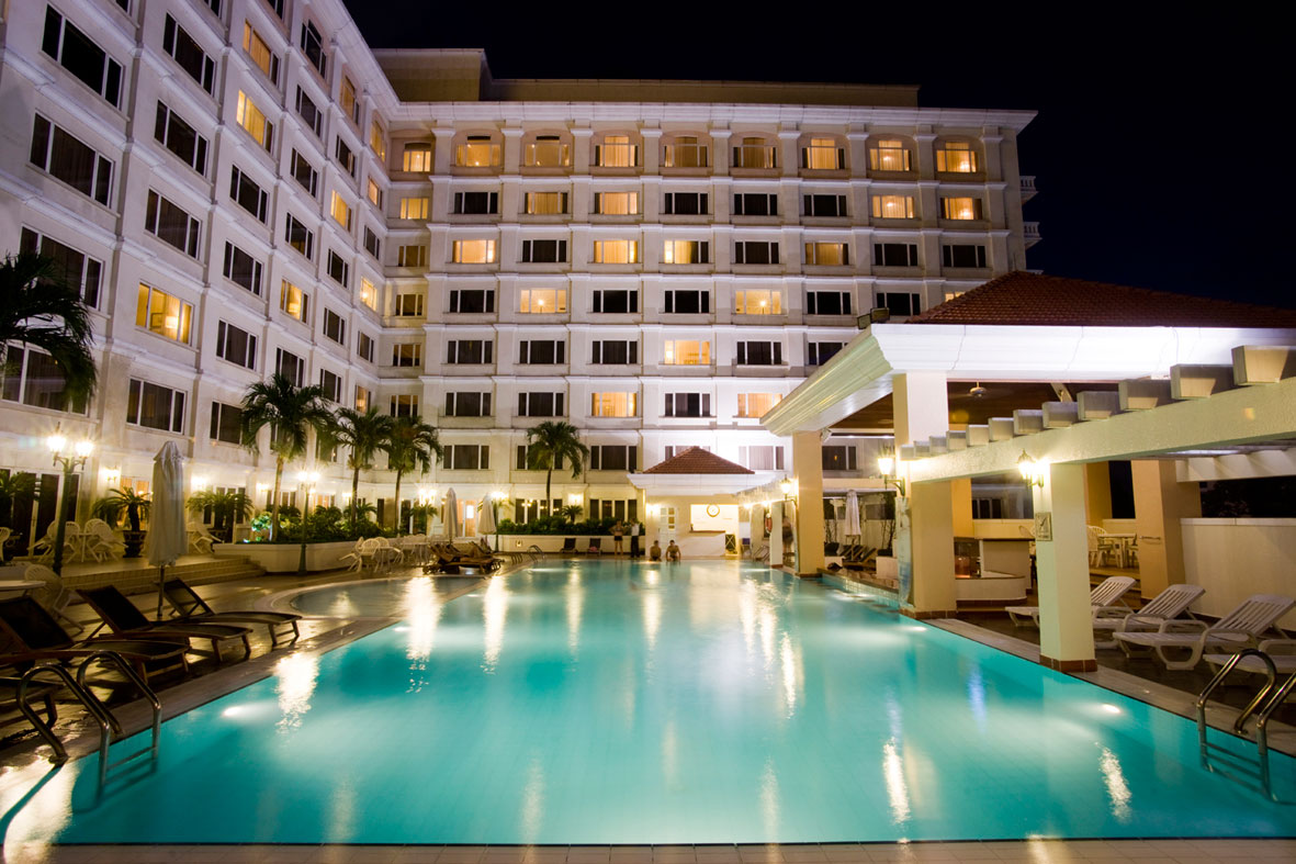 Hotel Equatorial Ho Chi Minh City  242 Trần Bình Trọng quận 5 | Bán khách sạn 5 sao