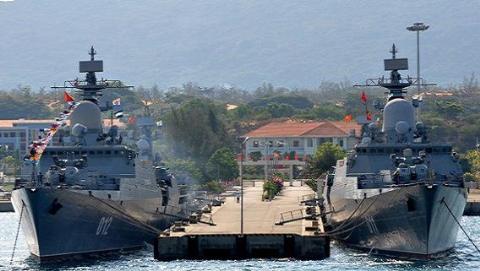 Sức mạnh Quân sự Việt Nam nhìn từ Quân cảng quốc tế Cam Ranh 